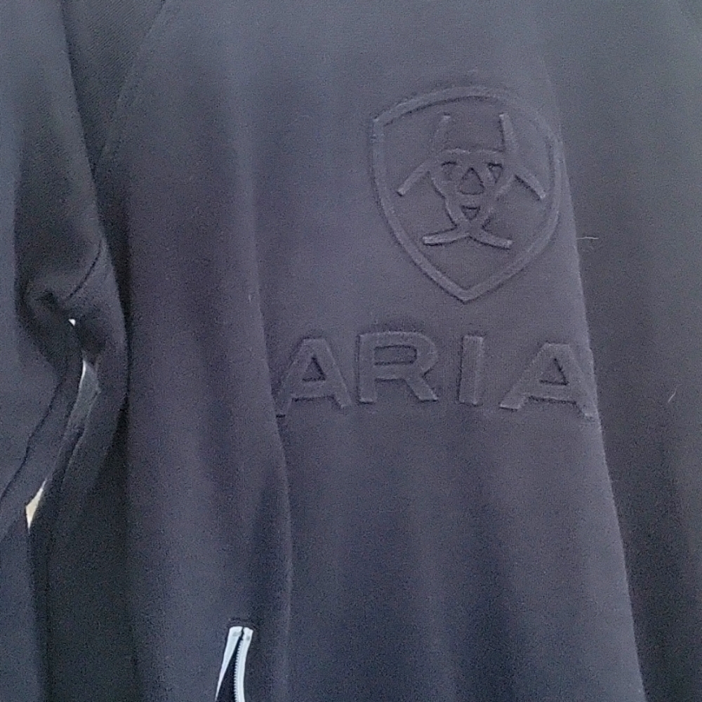 XL Ladies Ariat Hooded Sweatshirt